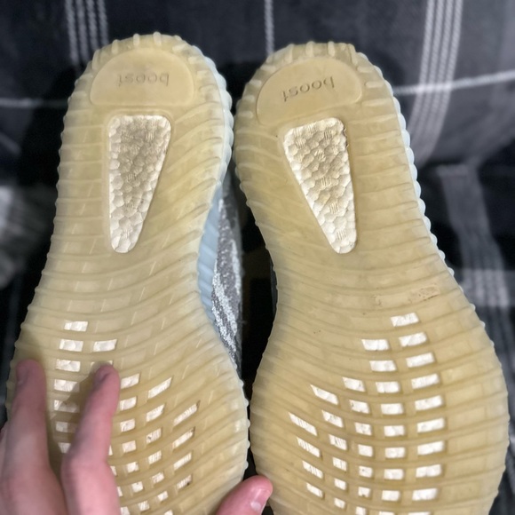 Yeezy 350 Blue Tint - Picture 4 of 5